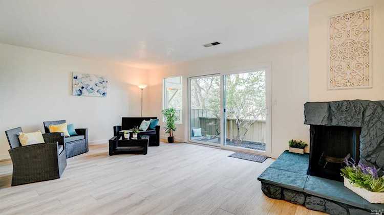 3 Oak Crest Court Novato, CA 94947