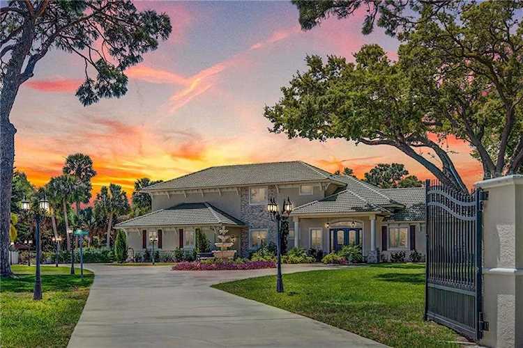413 Sorrento Dr Osprey, FL 34229