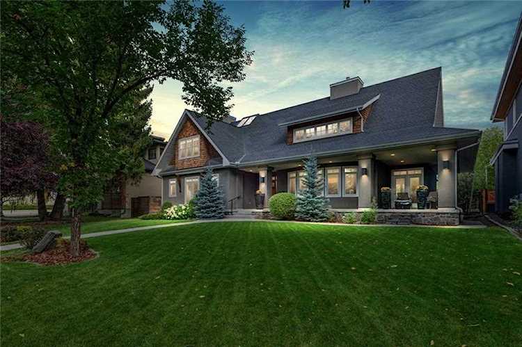 3810 10 St SW Calgary, AB T2T 3J1