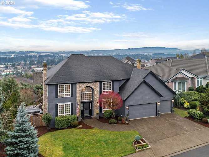 11916 SW Elemar Ct Portland, OR 97224