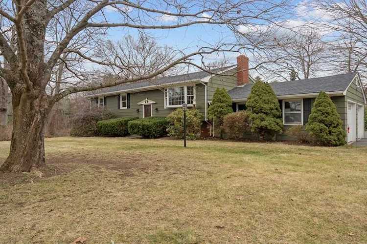 980 Bay St Taunton, MA 02780