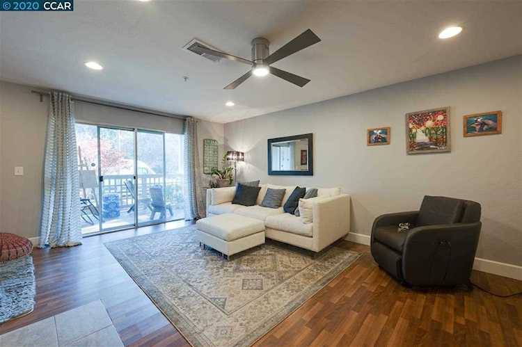 2701 Oak Rd Walnut Creek, CA 94597