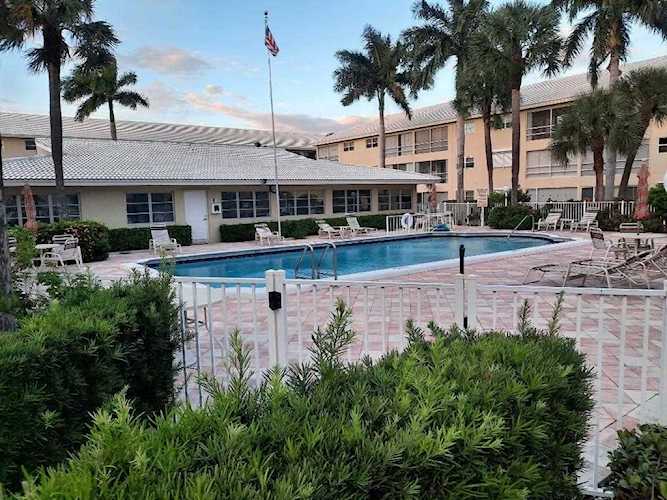 1951 NE 39th St #128 Lighthouse Point, FL 33064