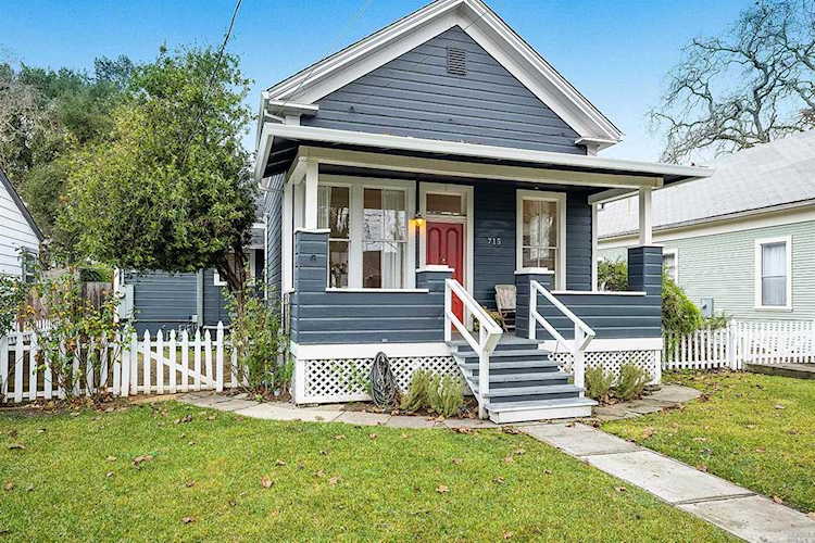 715 King Street Santa Rosa, CA 95404