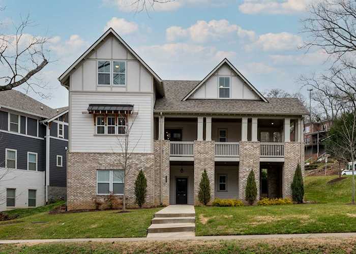 3358 Acklen Ave Nashville, TN 37212