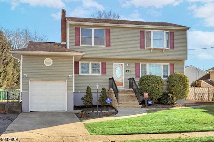 4-12 Legion Pl Fair Lawn Boro, NJ 07410