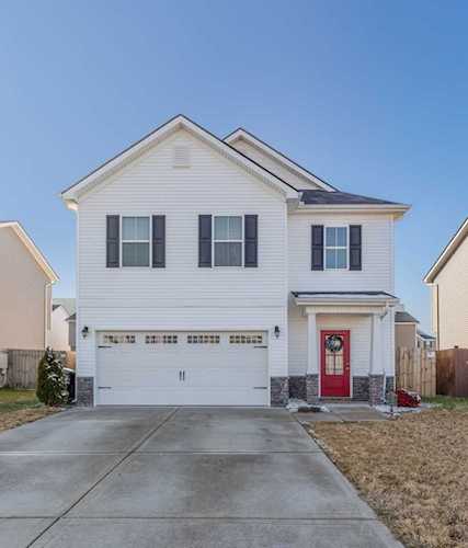 4210 Golden Sun Ct Murfreesboro, TN 37127
