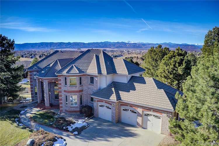 97 Falcon Hills Dr Highlands Ranch, CO 80126