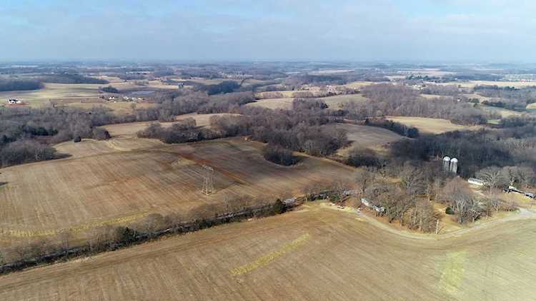 5078 Ezbon Holland Rd Springfield, TN 37172