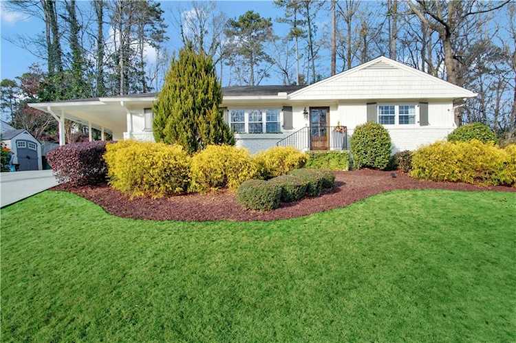 500 Carolwood Ln Atlanta, GA 30342