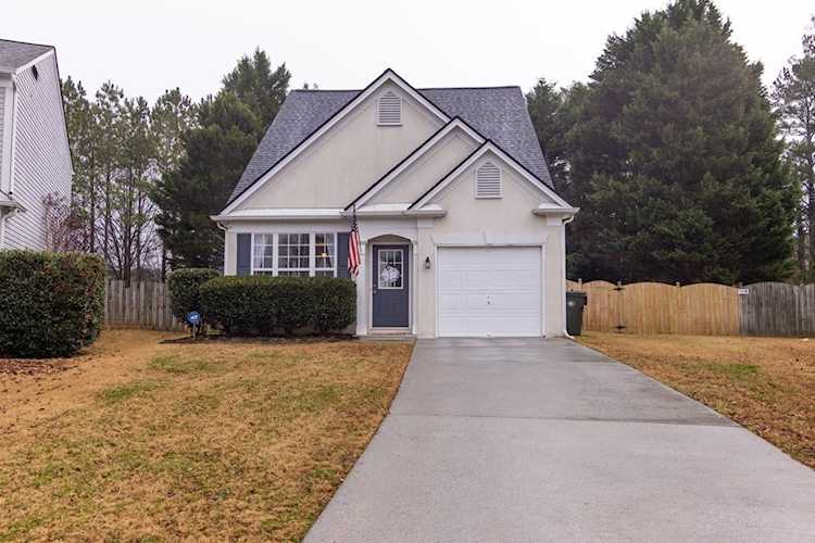 1652 Woodsford Rd NW Kennesaw, GA 30152