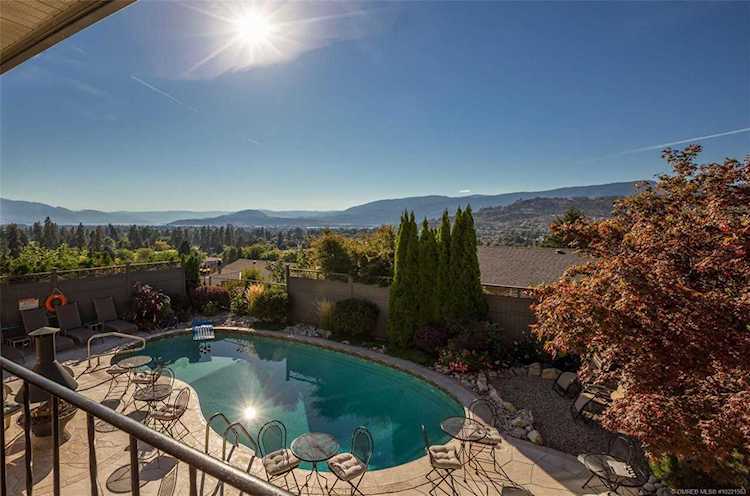 962 Ryder Drive Kelowna, BC V1Y7T5