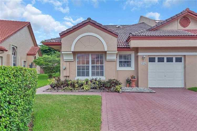 9752 Malvern Dr #C Tamarac, FL 33321