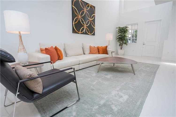 120 SE 7th Way #120 Pompano Beach, FL 33060