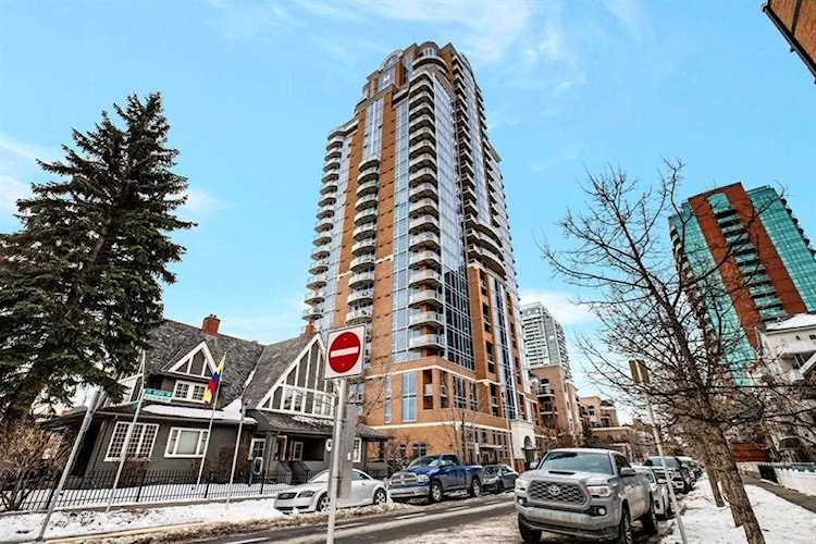 817 15 Ave #808 Calgary, AB T2R 0H8
