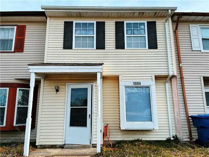 1094 Old Clubhouse Rd Virginia Beach, VA 23453
