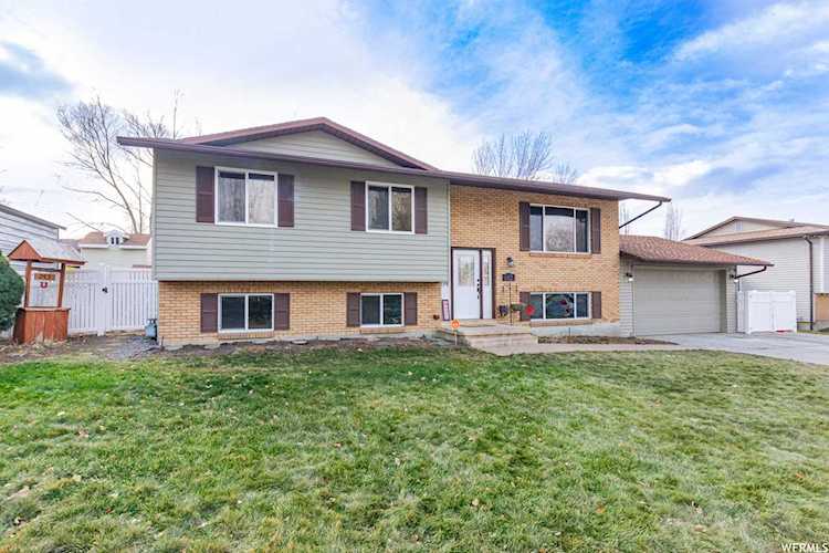 243 W N 1250 Centerville, UT 84014