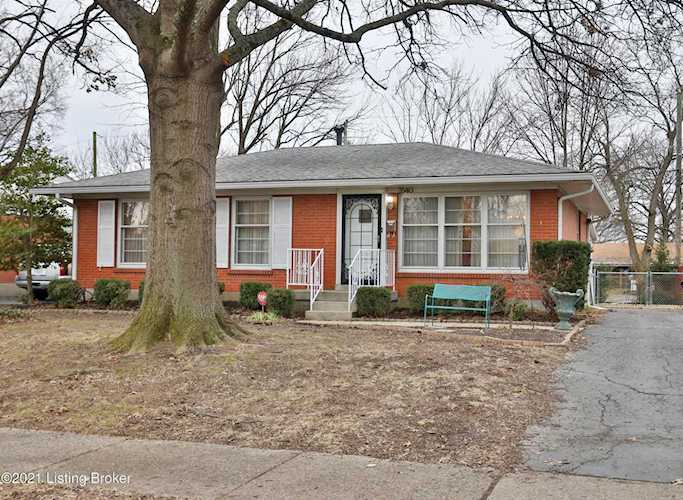 3540 Terrier Ln Louisville, KY 40218