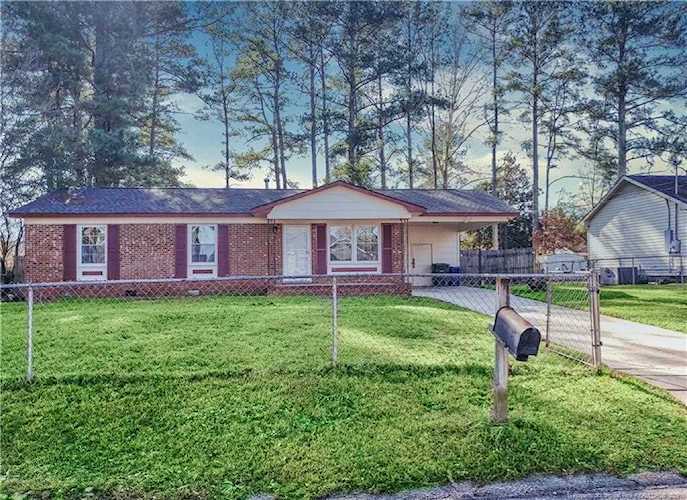 4707 Beaufort Dr Fayetteville, NC 28304