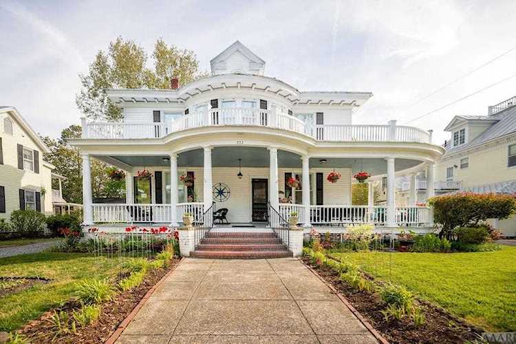 202 W Queen Street Edenton, NC 27932