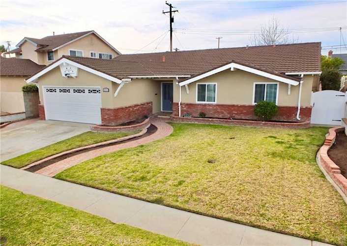 20701 Entradero Avenue Torrance, CA 90503