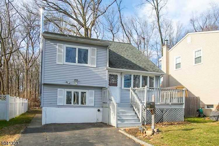 101 Farmingdale Dr Parsippany-Troy Hills Twp., NJ 07054