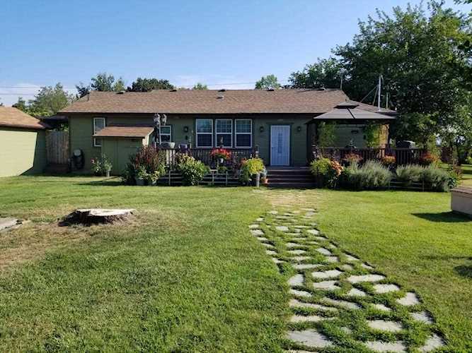 734 Wilson Rd Central Point, OR 97502