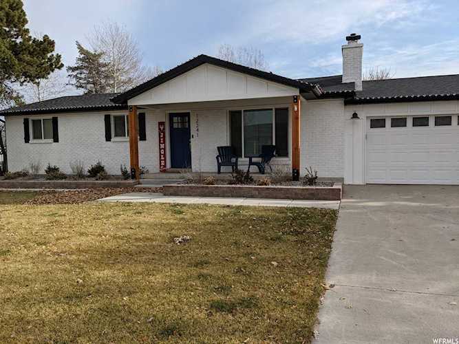 12241 S W 2495 Riverton, UT 84065