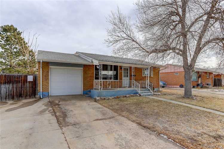 6620 Niagara St Commerce City, CO 80022
