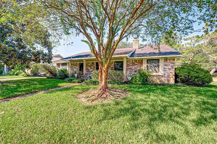 7702 Colony St Houston, TX 77036
