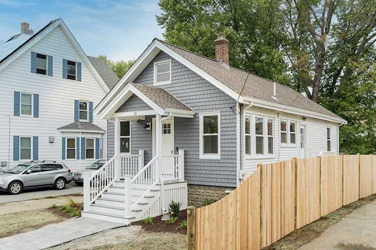 11 Canal St Winchester, MA 01890 | MLS 72725943 Photo 1