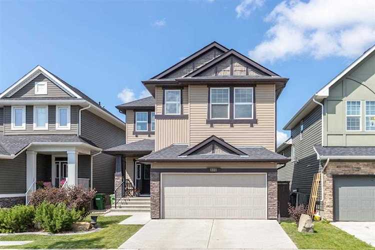 1321 Ravenswood Dr SE Airdrie, AB T4A 0J4