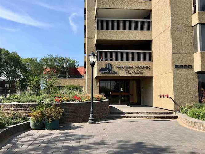 # 201 8220 Jasper Avenue NW Edmonton, AB T5H 4B6