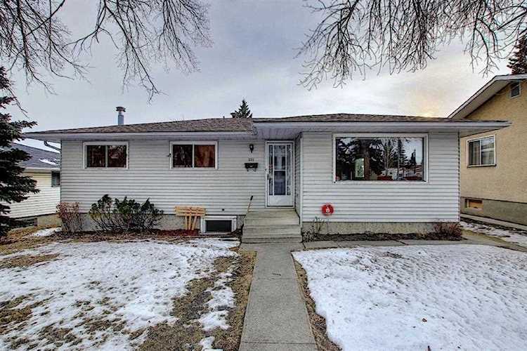 231 78 Ave NE Calgary, AB T2K 0R5