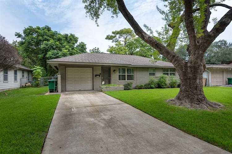 6714 Langdon Ln Houston, TX 77074