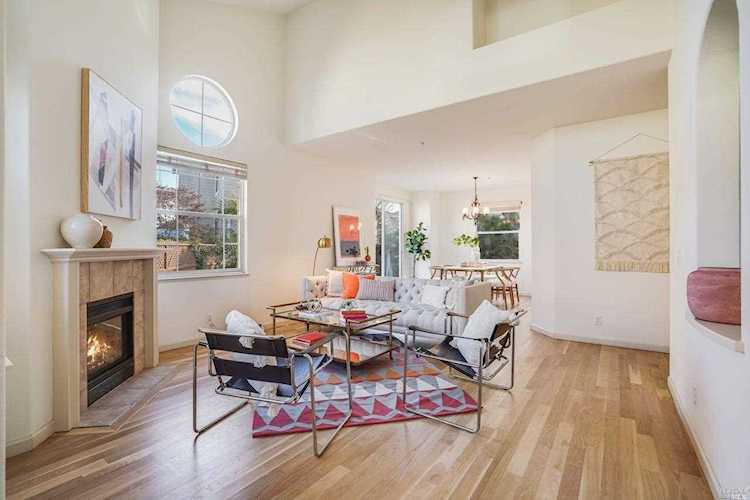 53 Dowitcher Way San Rafael, CA 94901