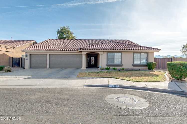 5025 W Siesta Way Laveen, AZ 85339
