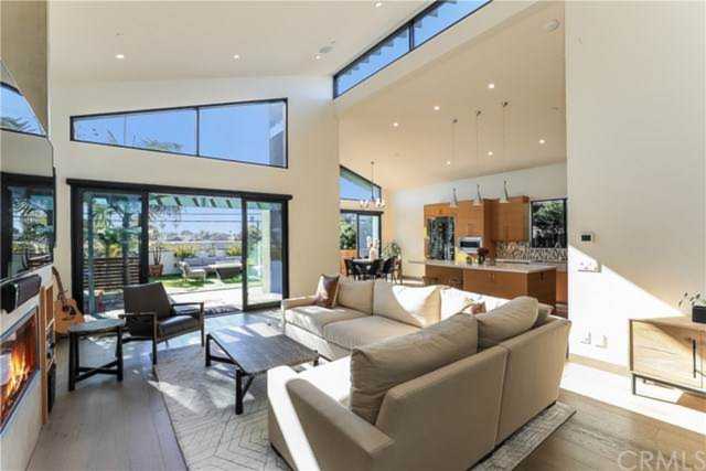 511 N Paulina Avenue Redondo Beach, CA 90277