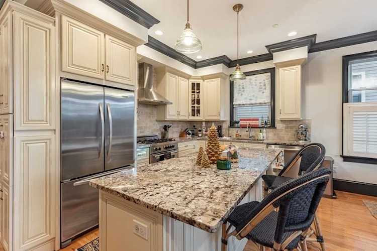 615 East 6th #2 Boston, MA 02127