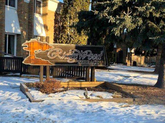 15 Ridgewood Terrace St. Albert, AB T8N 0E9