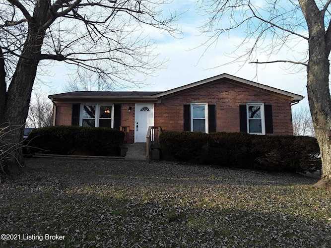 3907 Joyce Dr Crestwood, KY 40014