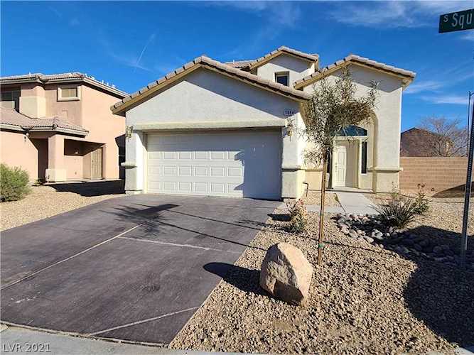 3884 Squirrel St Las Vegas, NV 89122