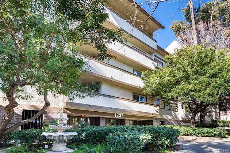 1339 N Columbus Avenue #216 Glendale, CA 91202 | MLS SR21010050 Photo 1