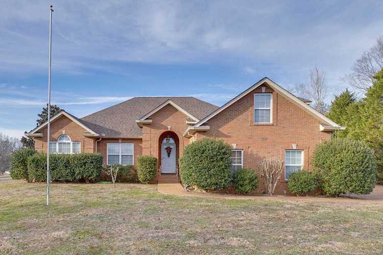 1434 Gray Fox Ln Spring Hill, TN 37174