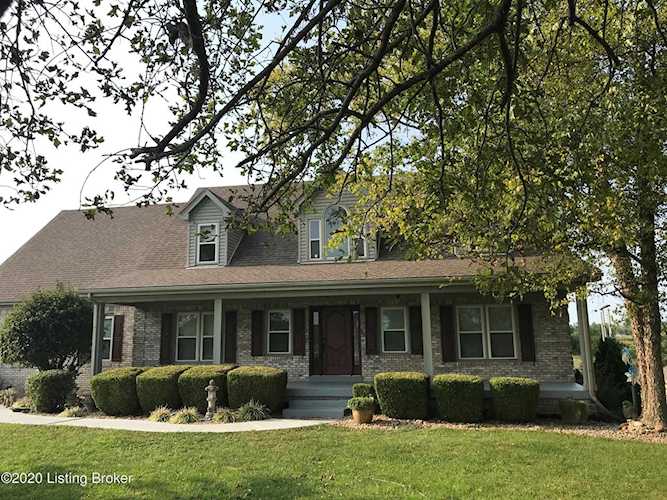 2107 Clarke Pointe Dr Crestwood, KY 40014