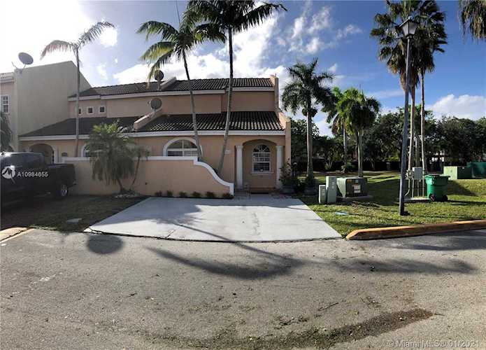 3642 SW 153rd Pl Miami, FL 33185