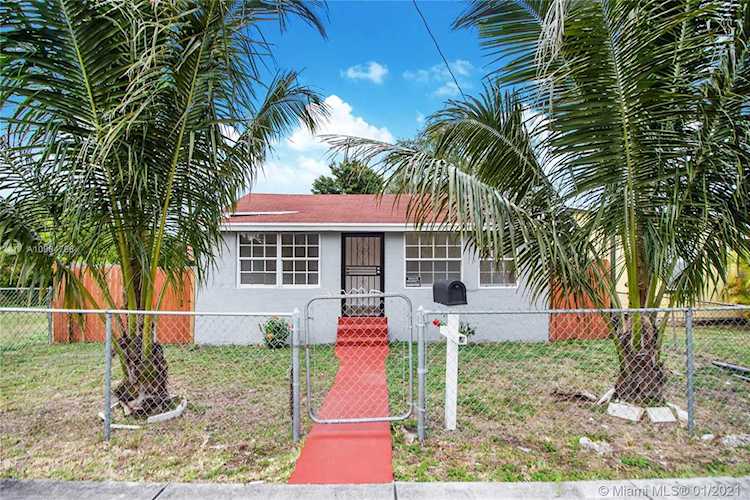 1725 NW 63rd St Miami, FL 33147