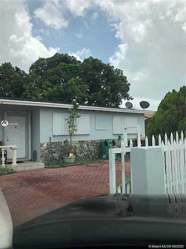 120 W 18th St Hialeah, FL 33010
