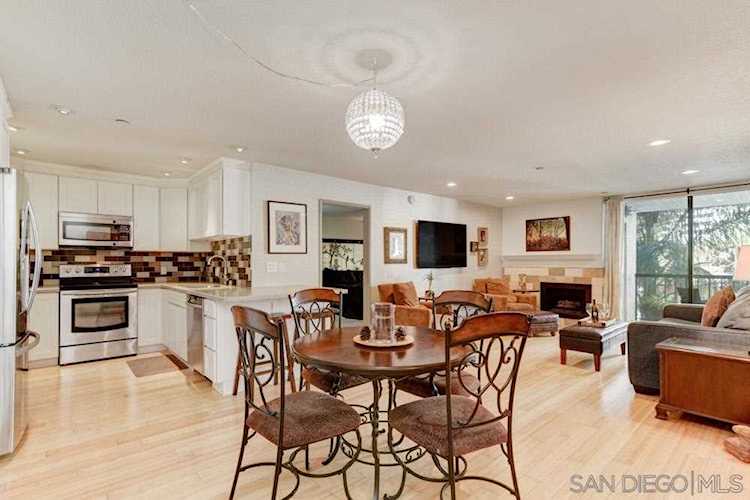 850 State St #210 San Diego, CA 92101