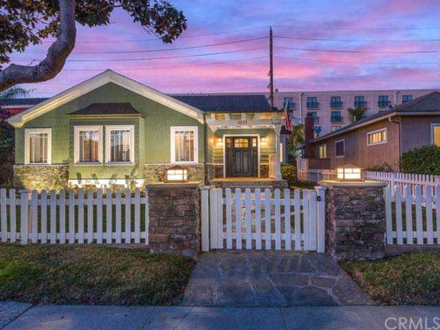 1211 E Acacia Avenue El Segundo, CA 90245 | MLS SB21009866 Photo 1